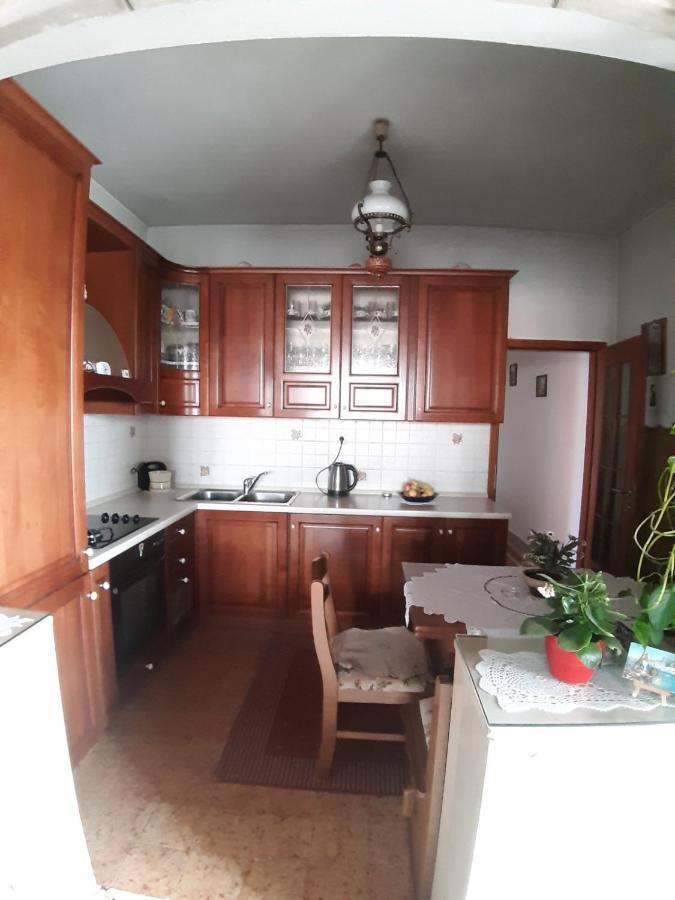 Apartmani Luce Sumartin Buitenkant foto